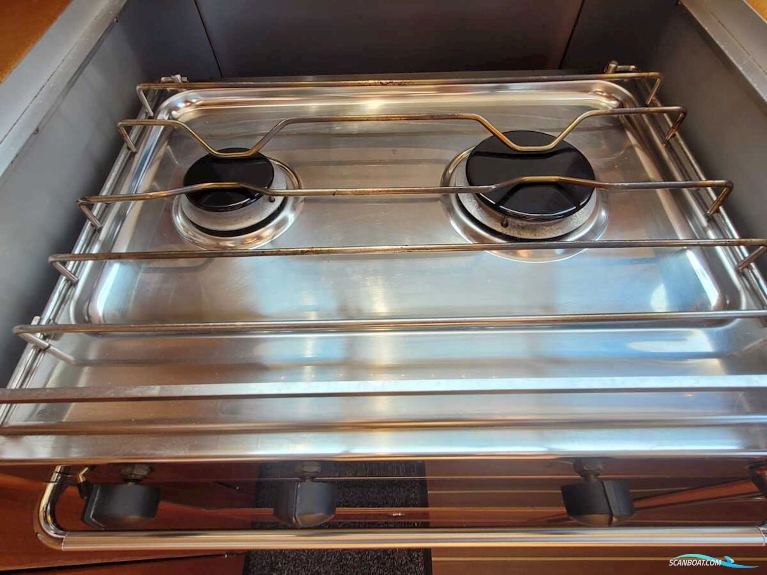 Nimbus 380 Commander