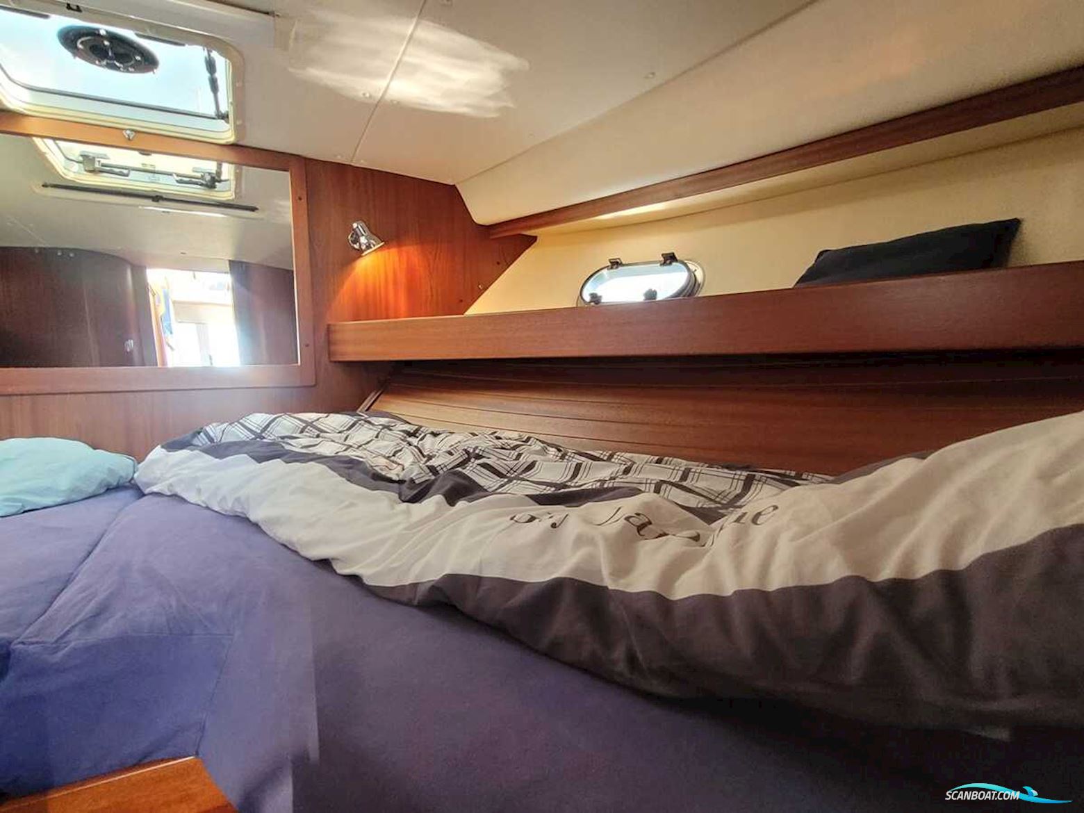 Nimbus 380 Commander