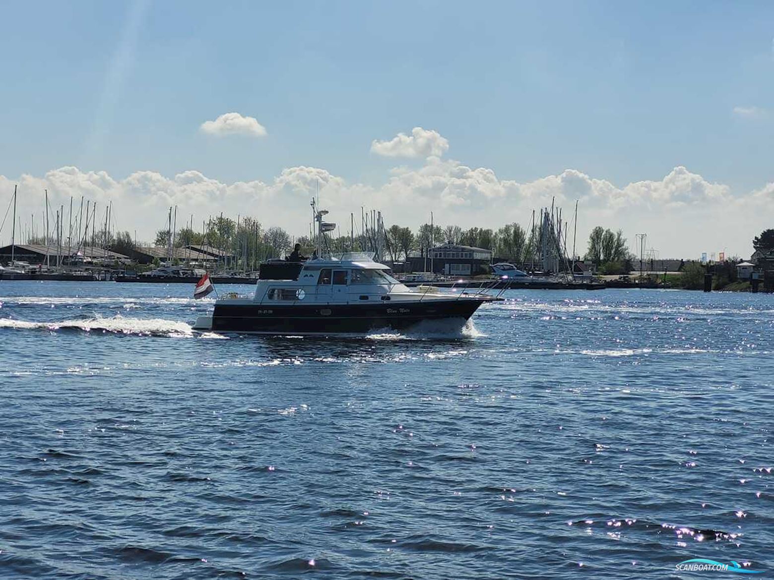 Nimbus 380 Commander