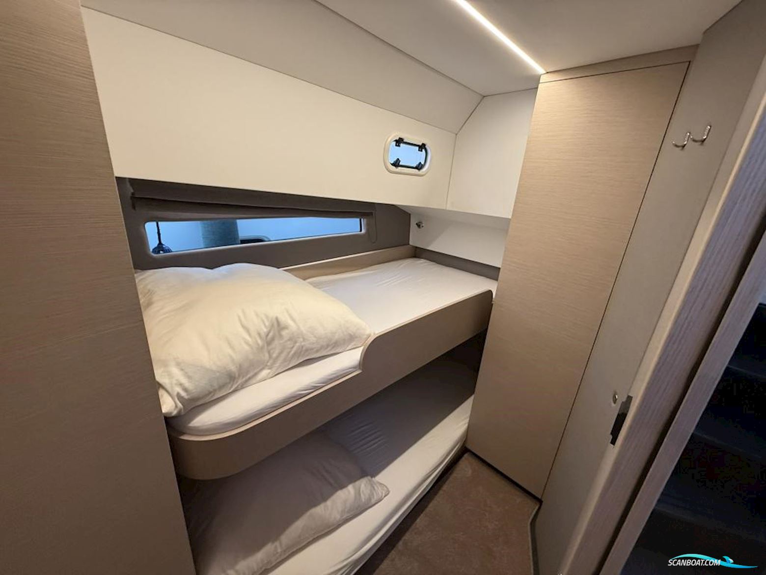 Nimbus 495 Flybridge