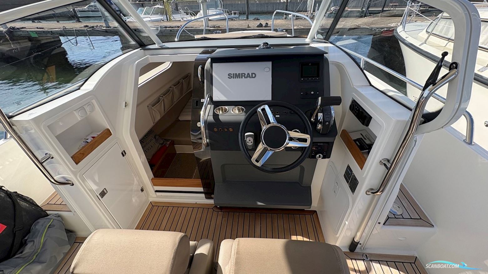 Nimbus Tender 9
