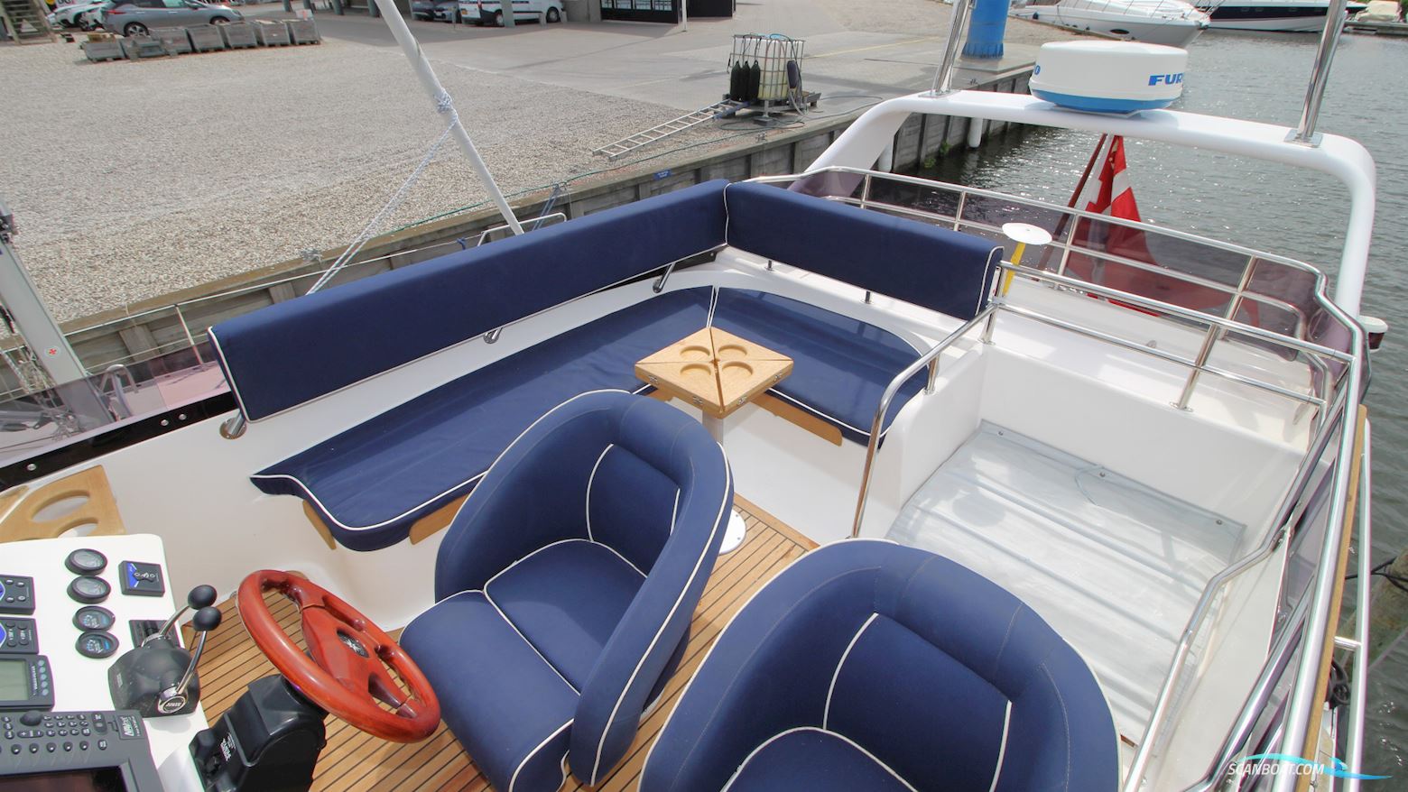 Nord West 390 Flybridge