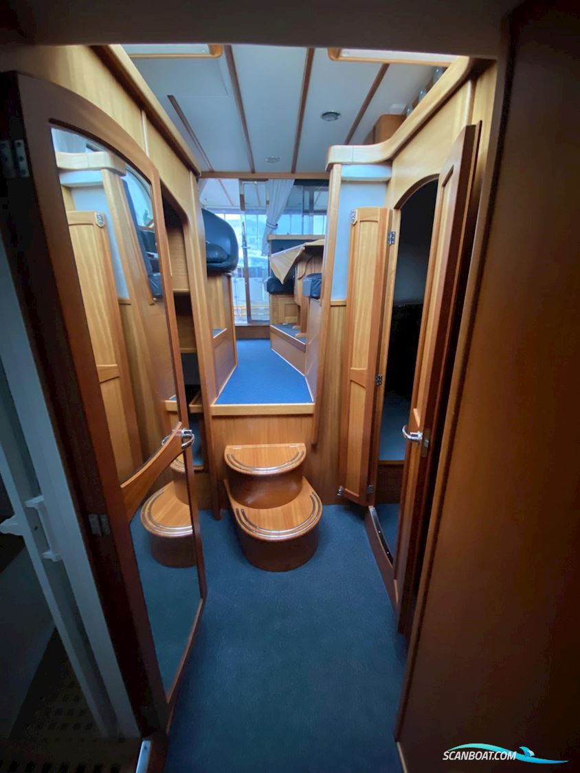 Nord West 390 Flybridge