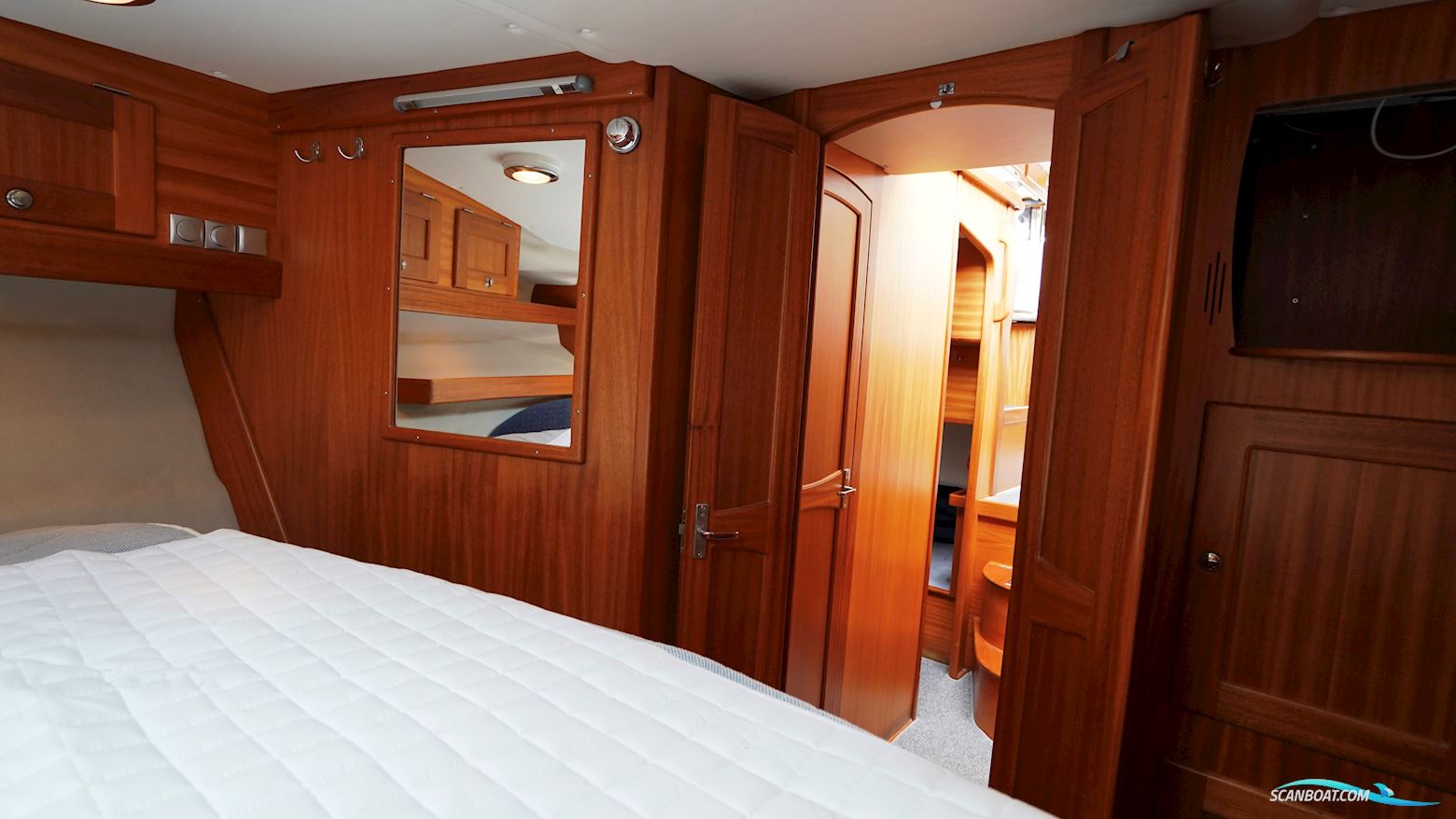 Nord West 390 Flybridge