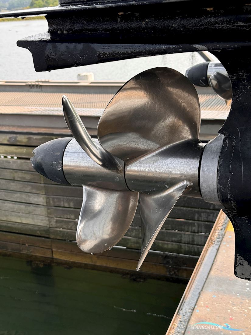 Nord West 390 Flybridge