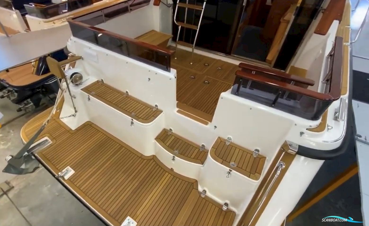 Nord West 390 Flybridge