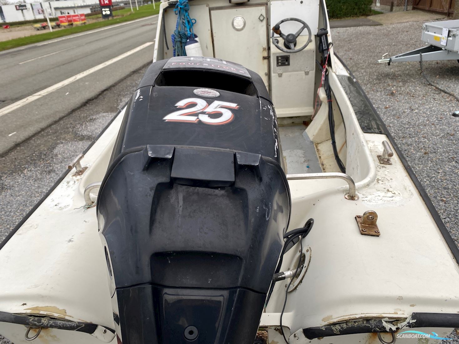 Norma 17 med Mercury 25 EFI