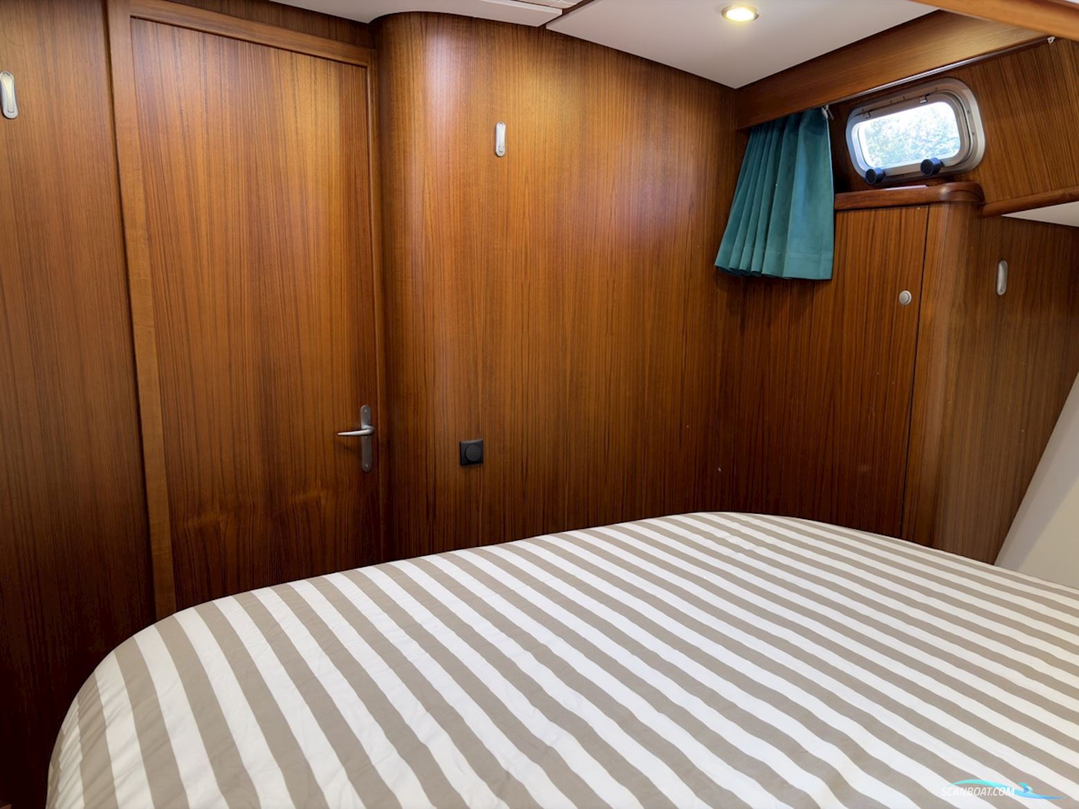 North-Line 37 Wheelhouse