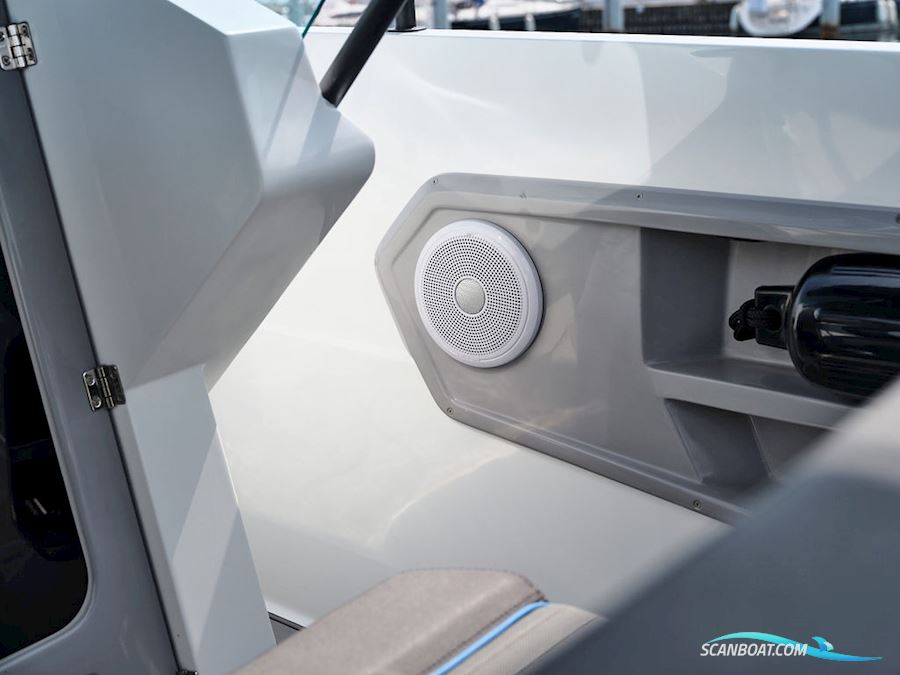 Northmaster 645 T-Top