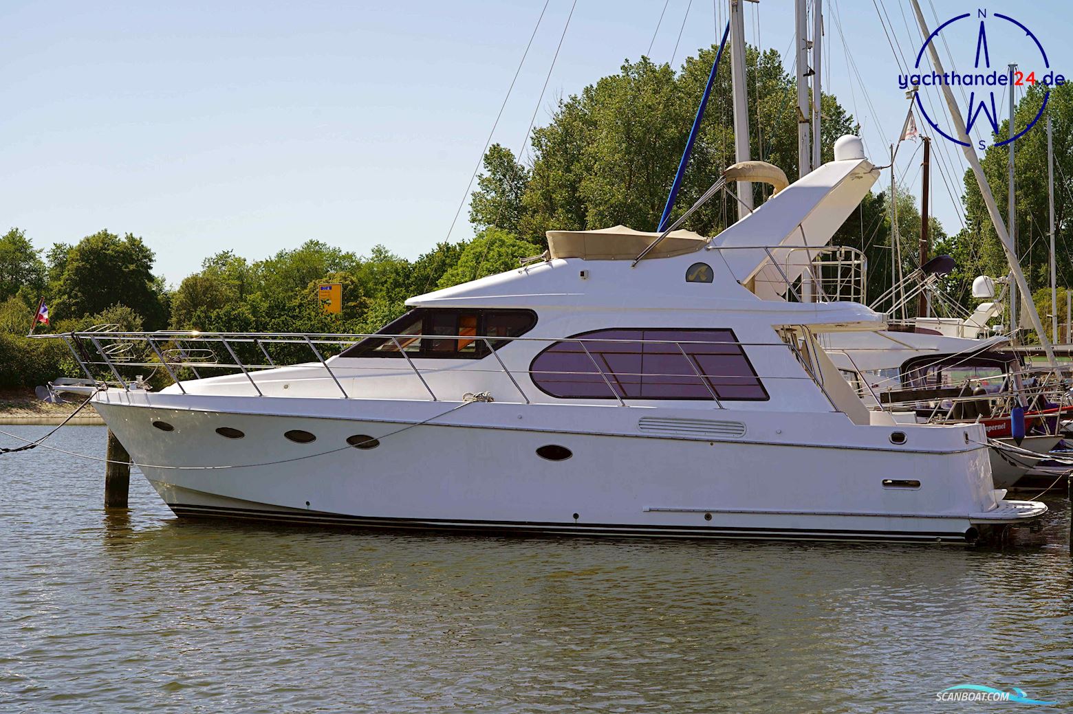 Ocean Alexander Altus 42