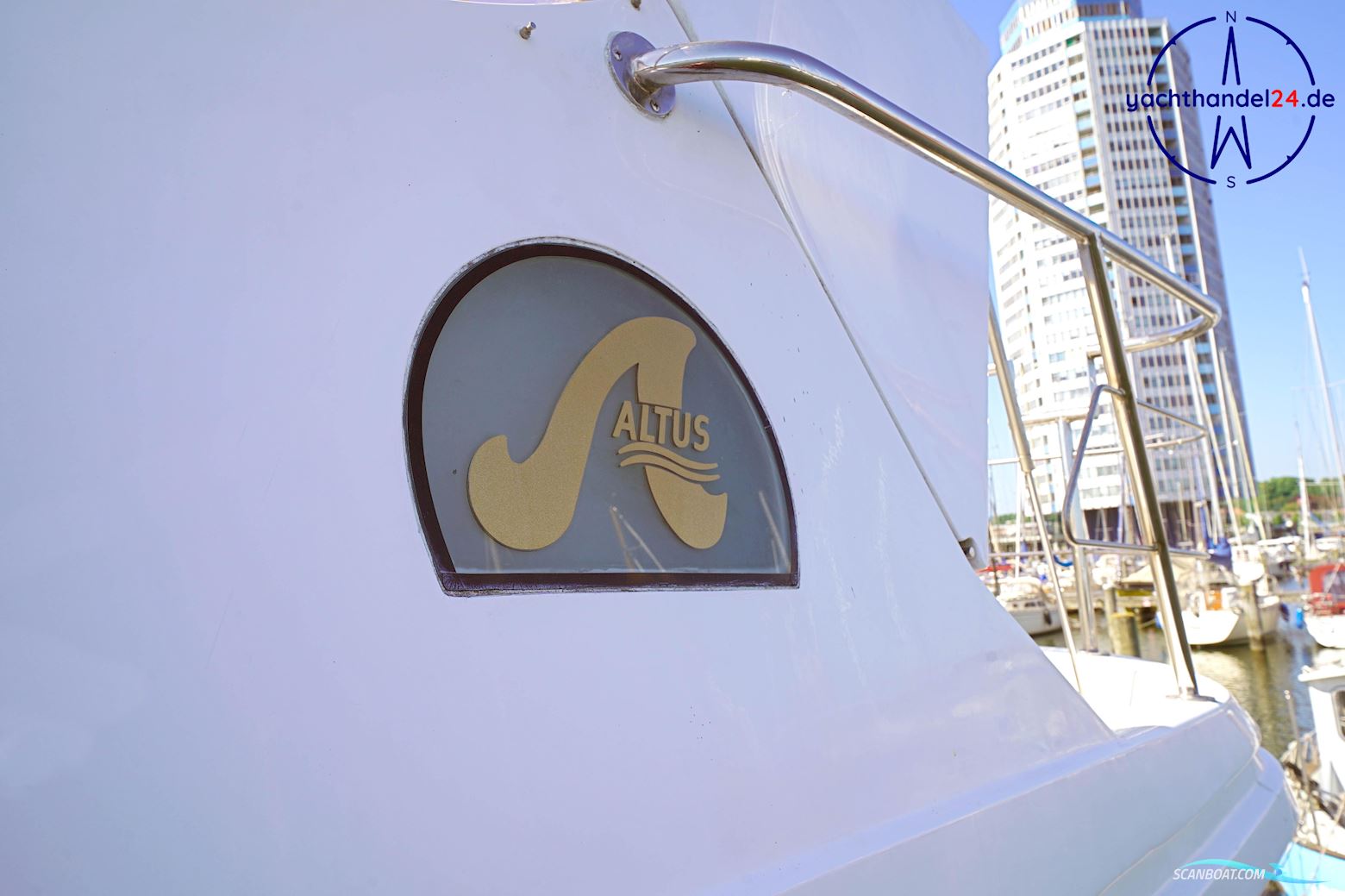 Ocean Alexander Altus 42