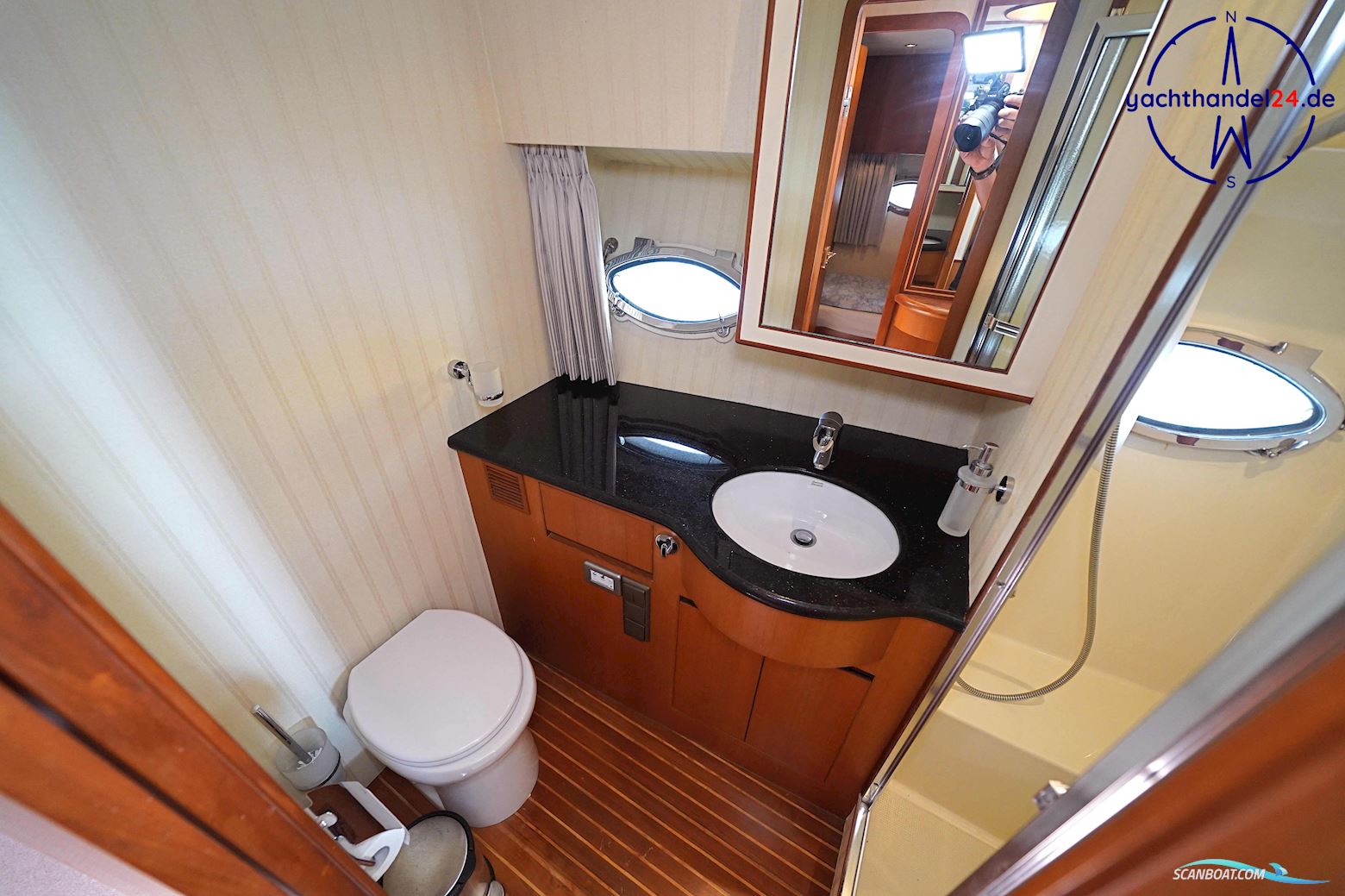 Ocean Alexander Altus 42