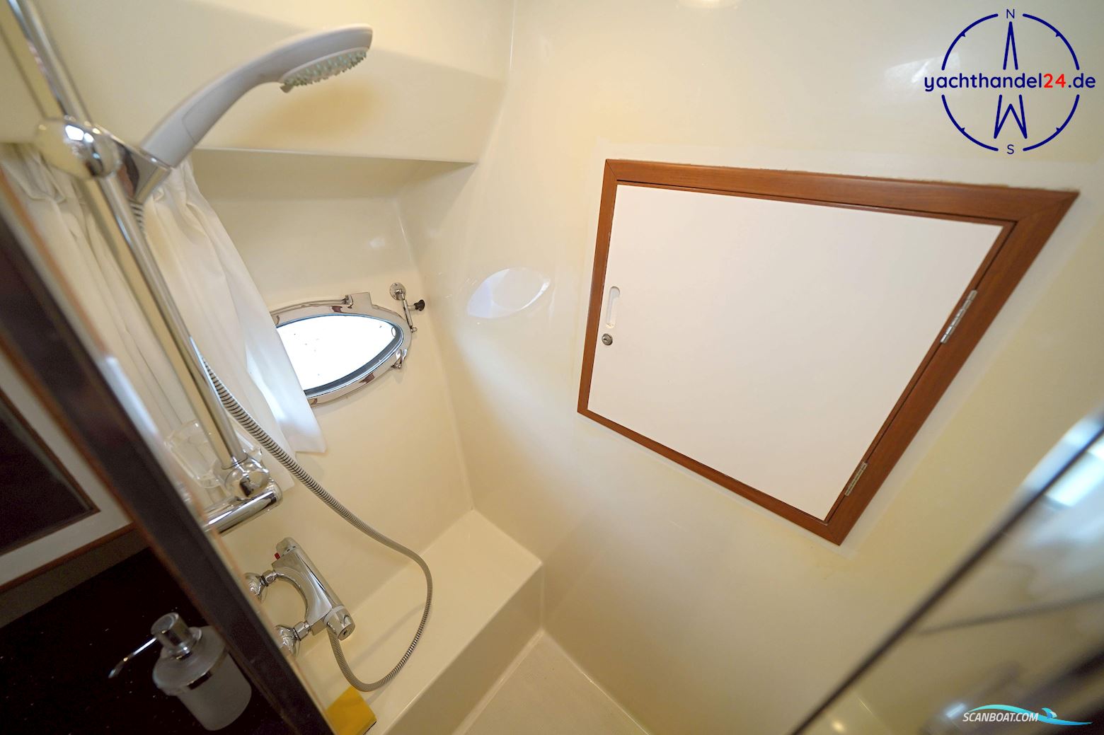 Ocean Alexander Altus 42