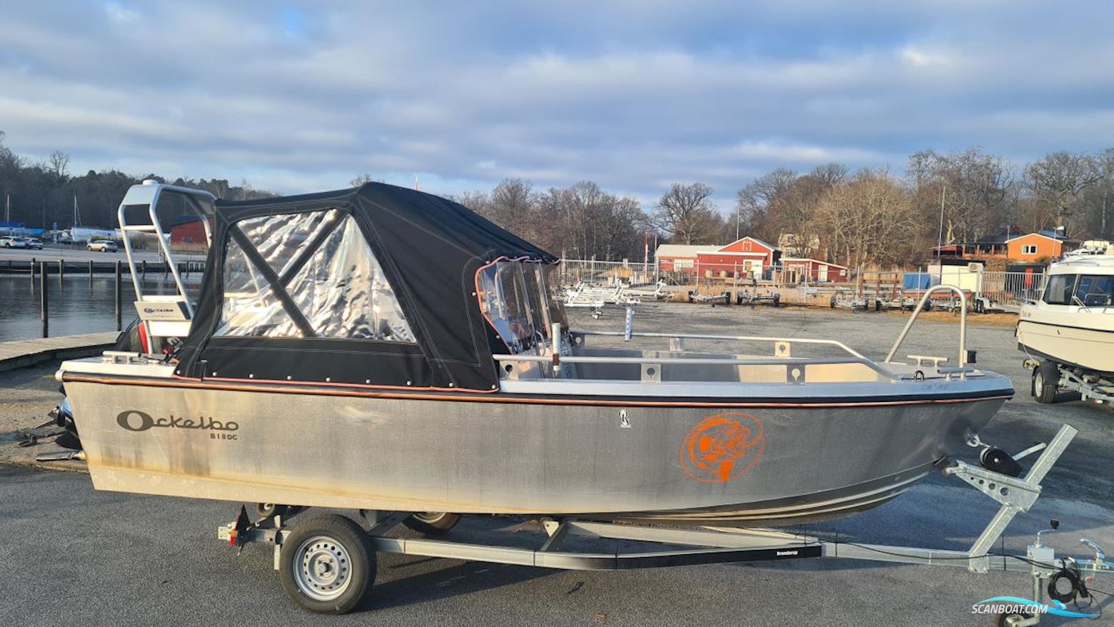 Ockelbo B18DC Motorbåt 2017, med Evinrude motor, Sverige