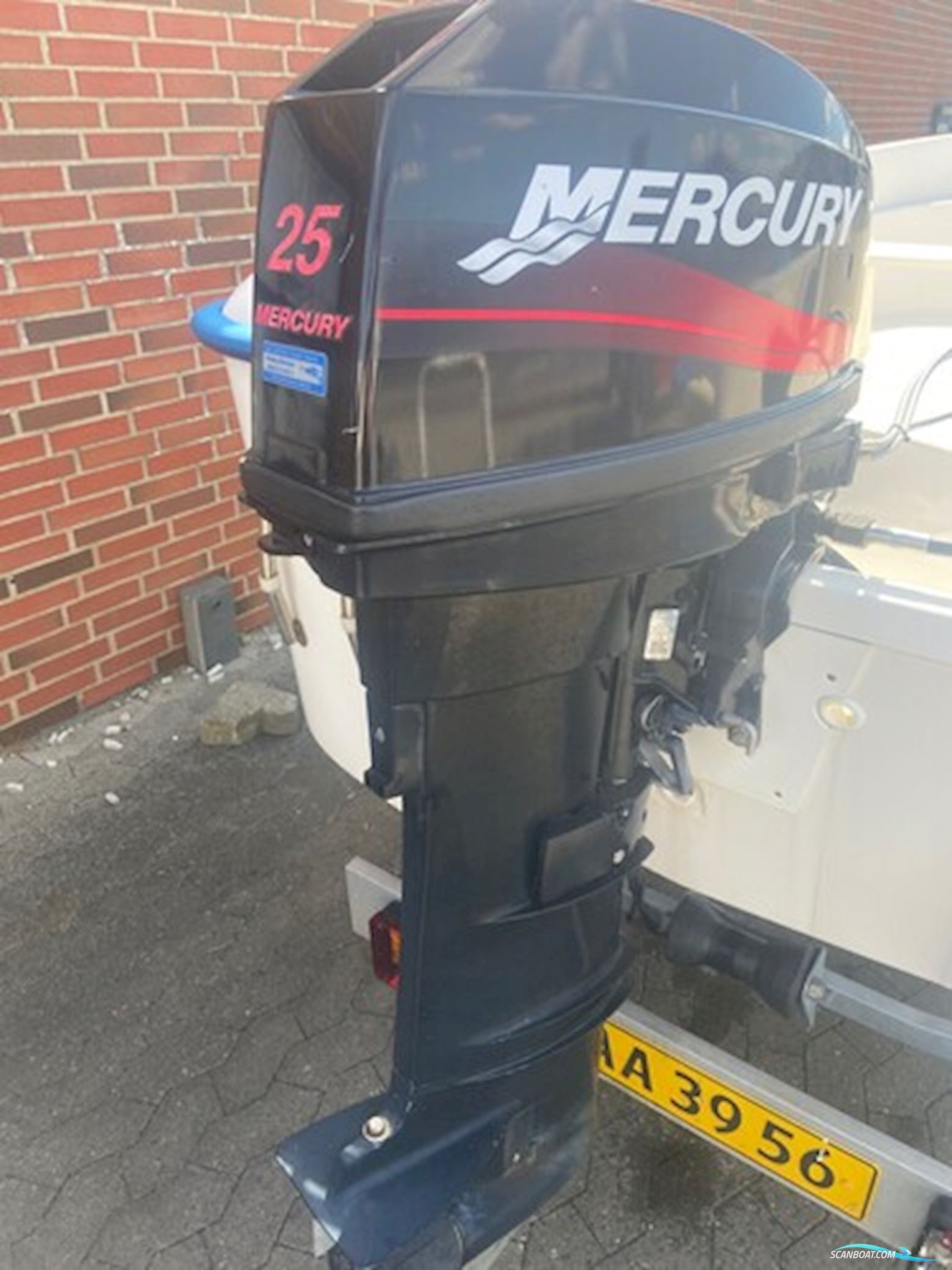 Ørnvik 410 m/Mercury 25 hk 2-takt og Variant trailer