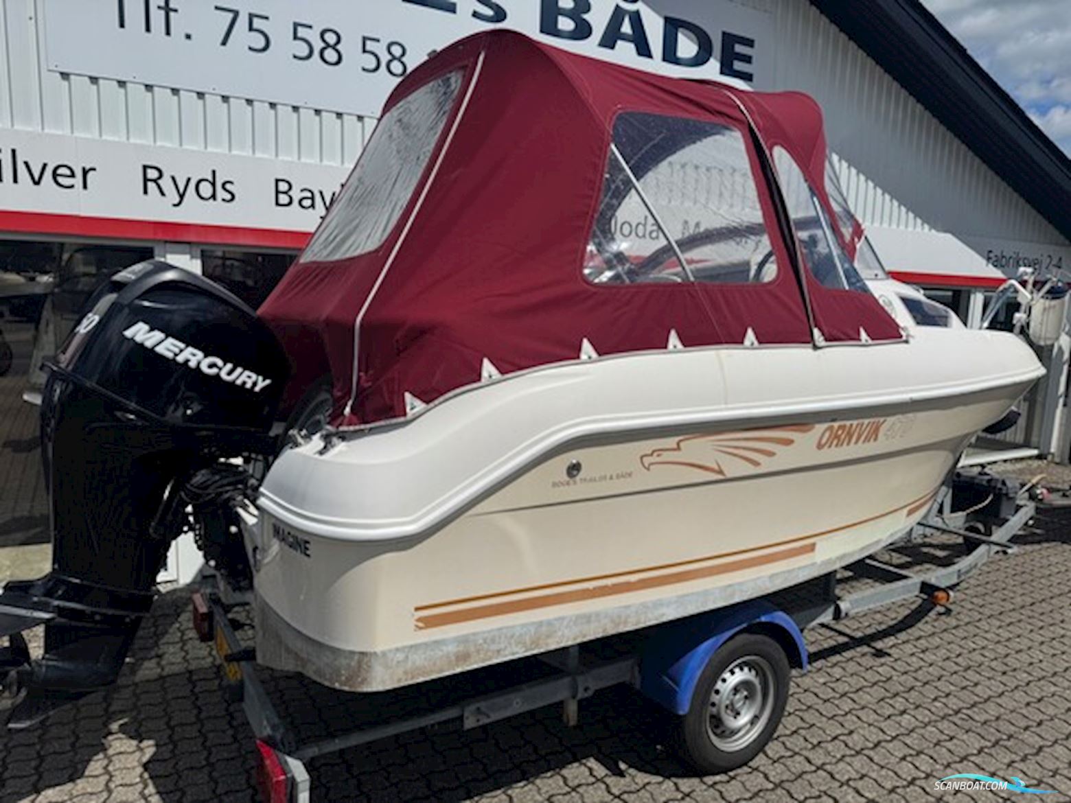 Ørnvik 470 Cruiser med 50 hk Mercury-EFI og 1000 kg Brenderup bådtrailer med el-spil