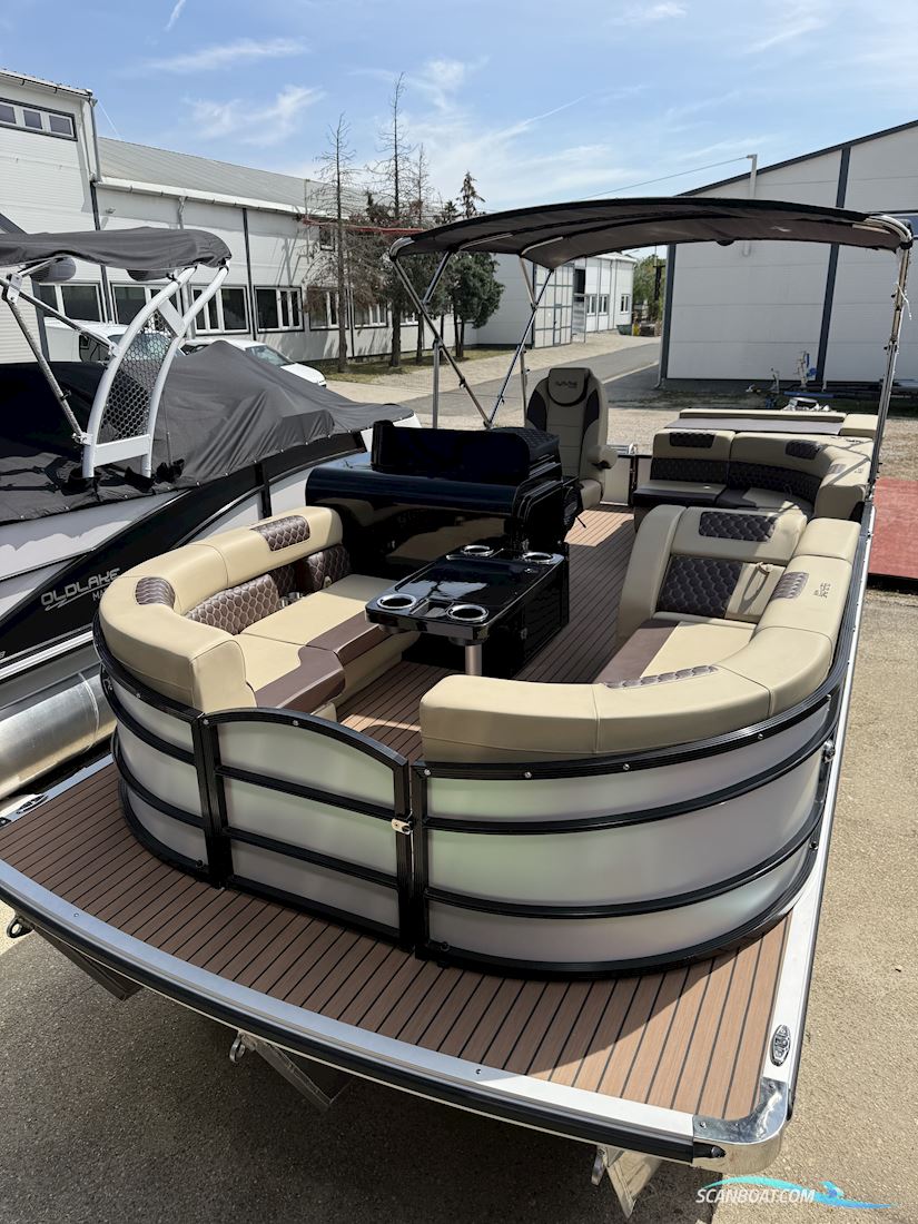 Old Lake Marine T21 Pontoon