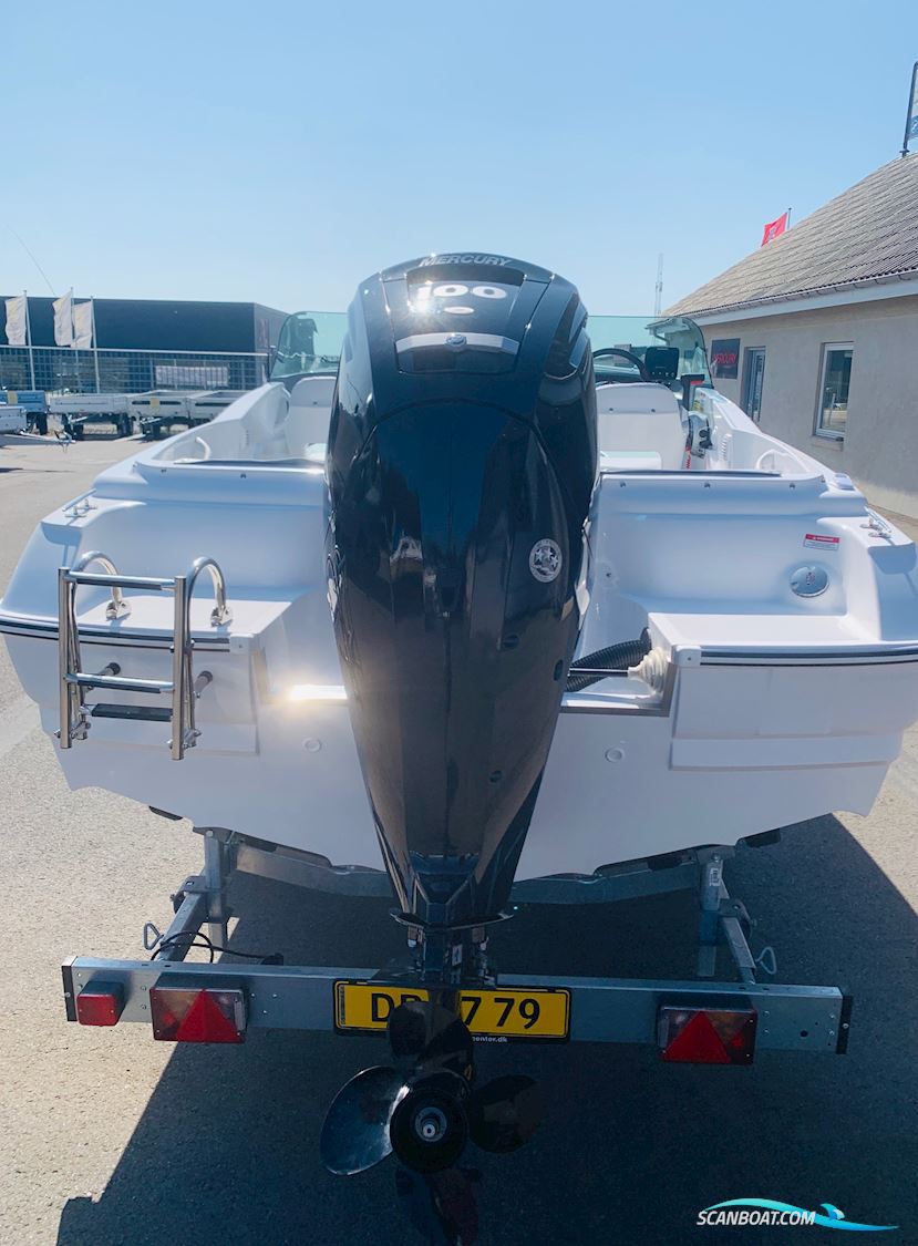 Olympic 520 Bowrider