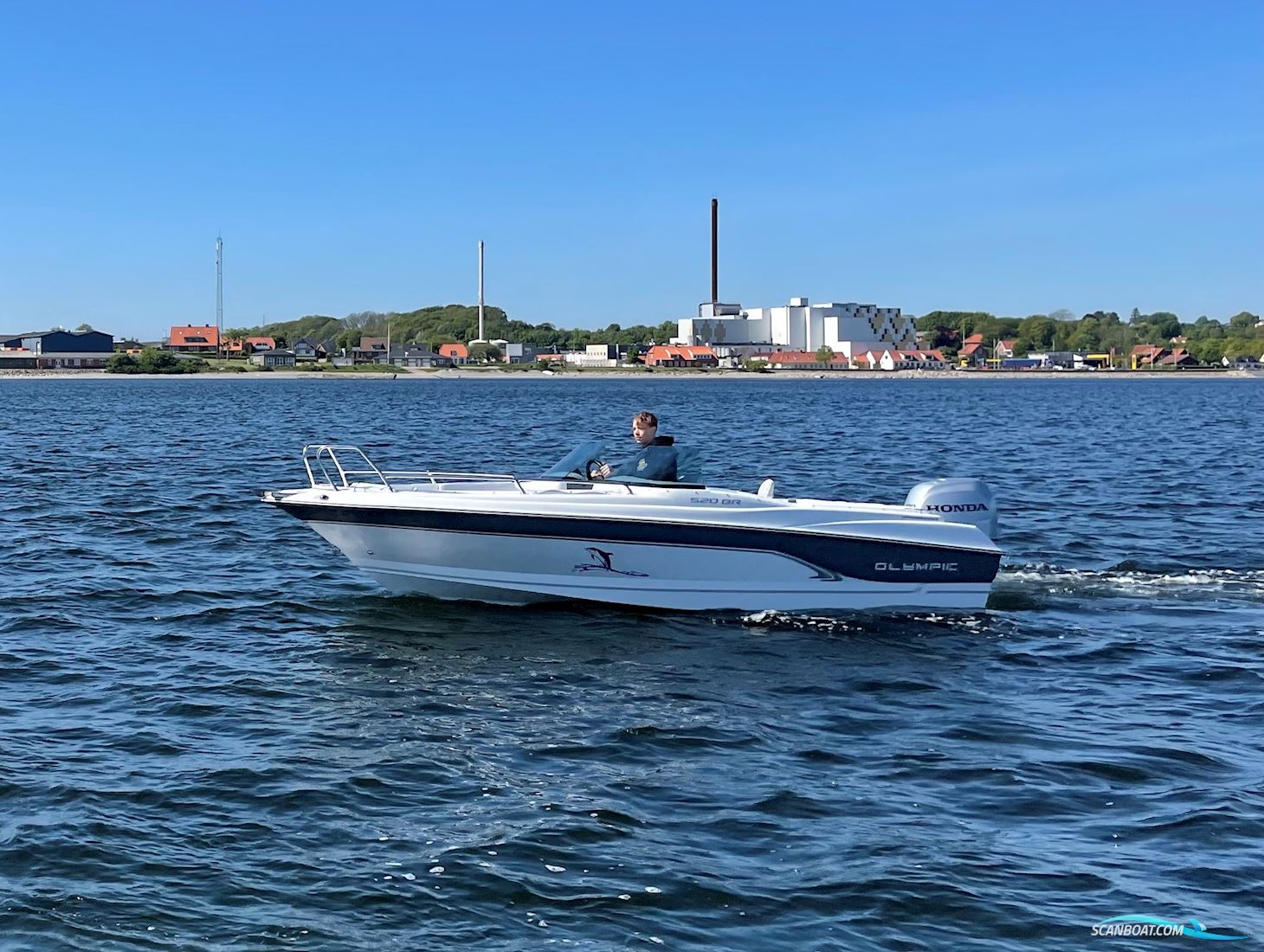 Olympic 520 Bowrider Motorbåt 2026, med Honda BF 100 motor, Danmark