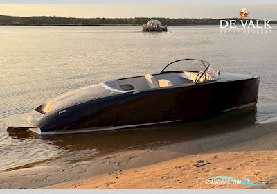 One-Off Motor Yacht Motorbåt 2026, med Rotax motor, Lettland