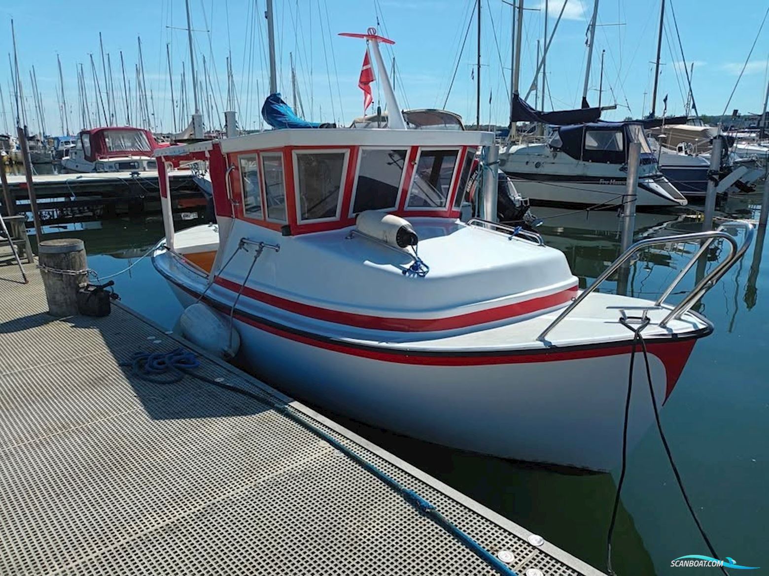 One Off Trawler Motorbåt 1980, med Craftsman Marine CM3.27
 motor, Danmark