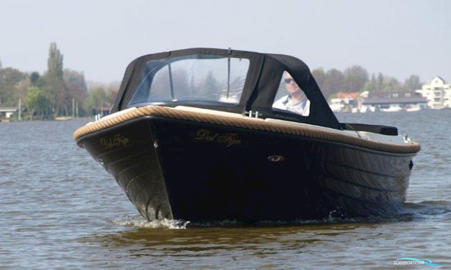 Oud Huijzer 575 Luxury