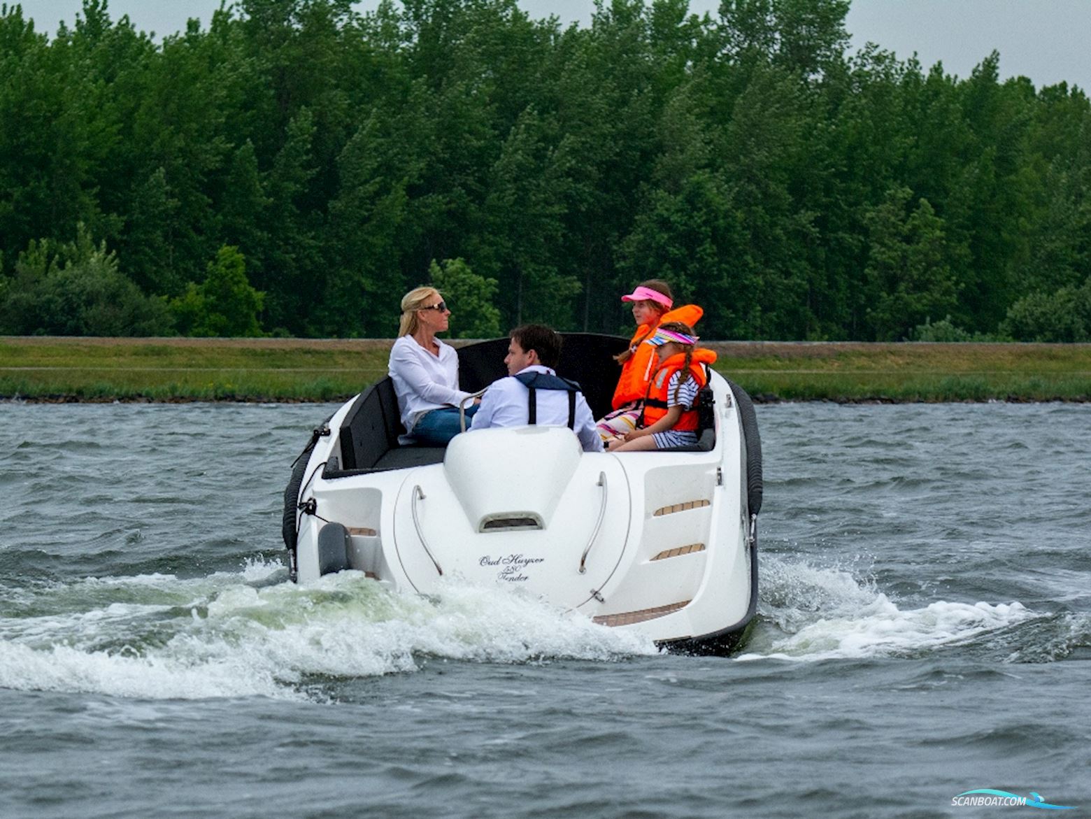 Oud Huijzer 580 Tender