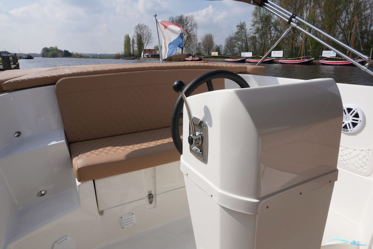 Oud Huijzer 616 Tender