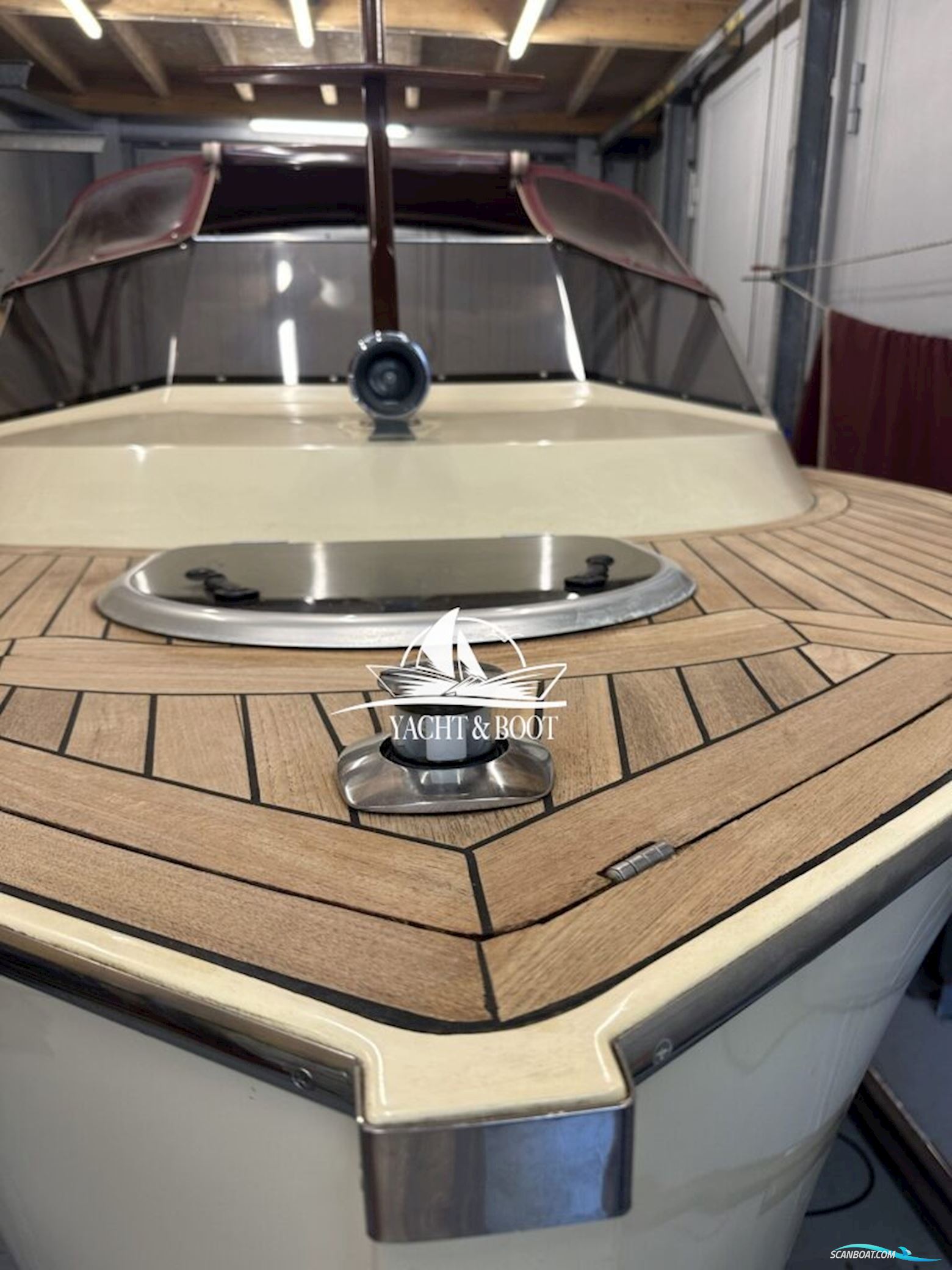 Oud Huijzer 700 Cabine