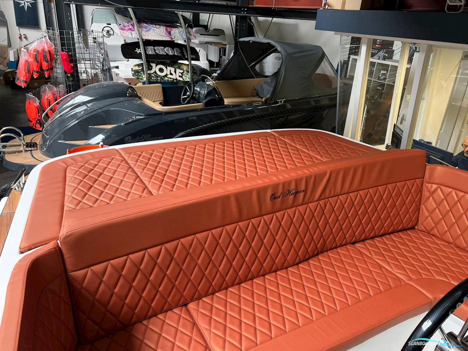 Oud Huijzer 740 Tender