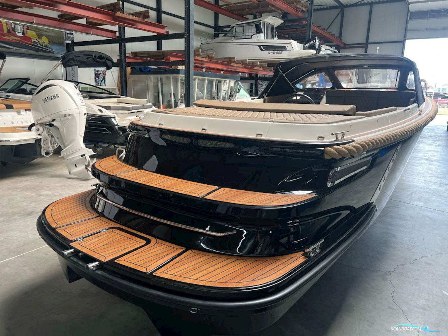 Oud Huijzer 740 Tender