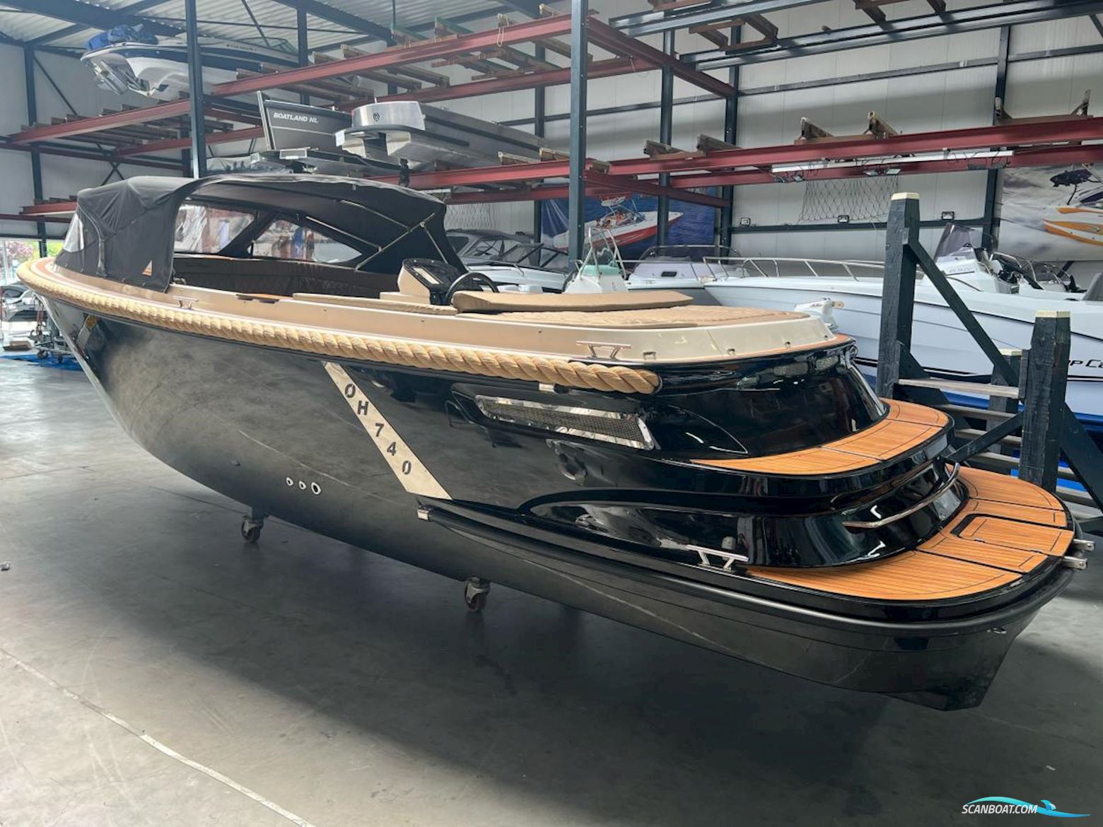 Oud Huijzer 740 Tender