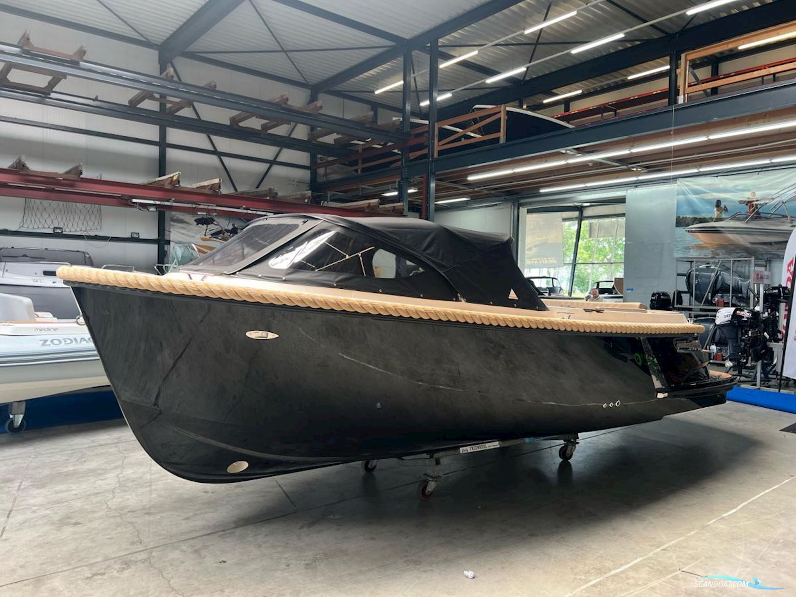 Oud Huijzer 740 Tender