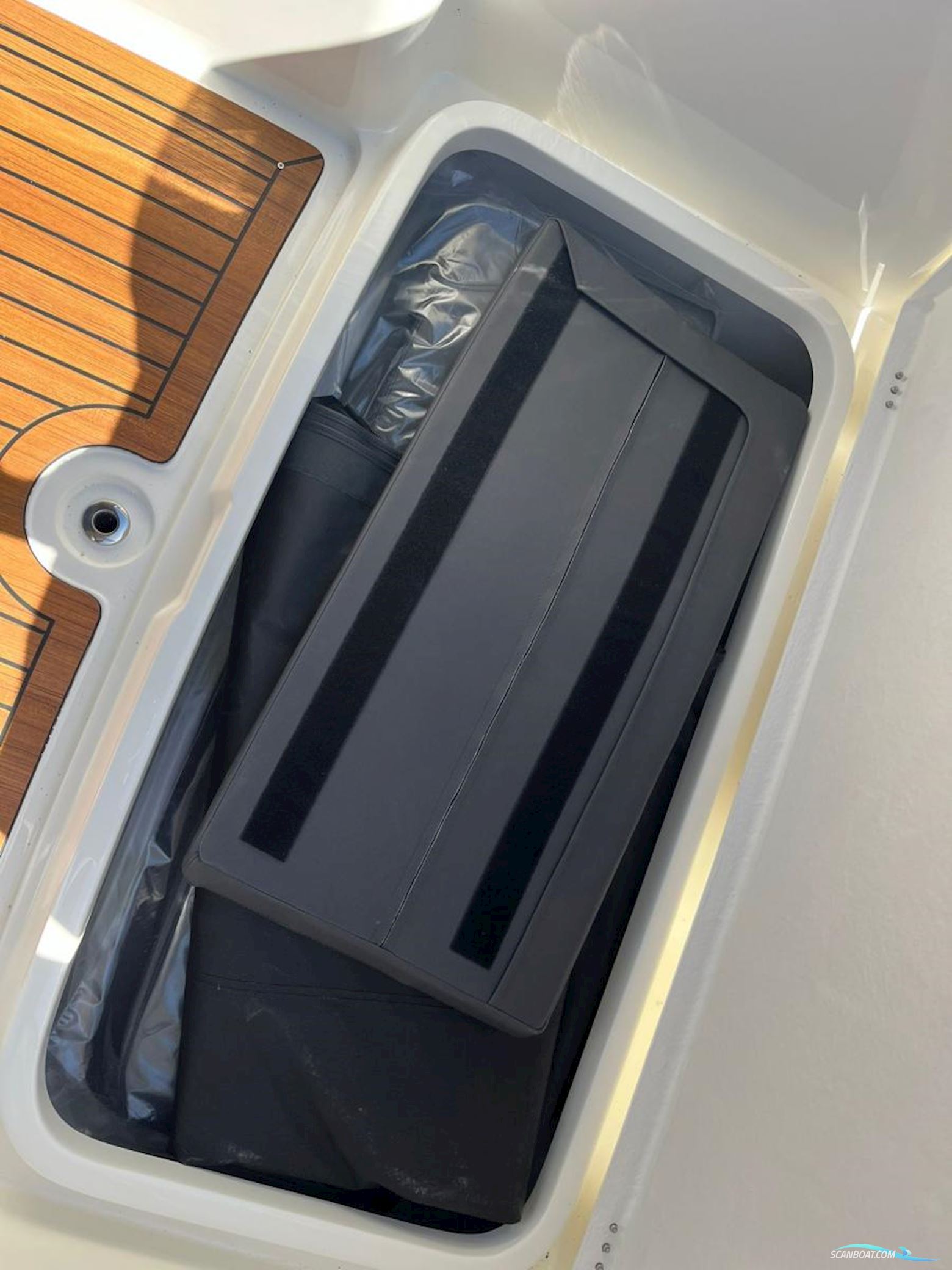 Oud Huijzer 740 Tender