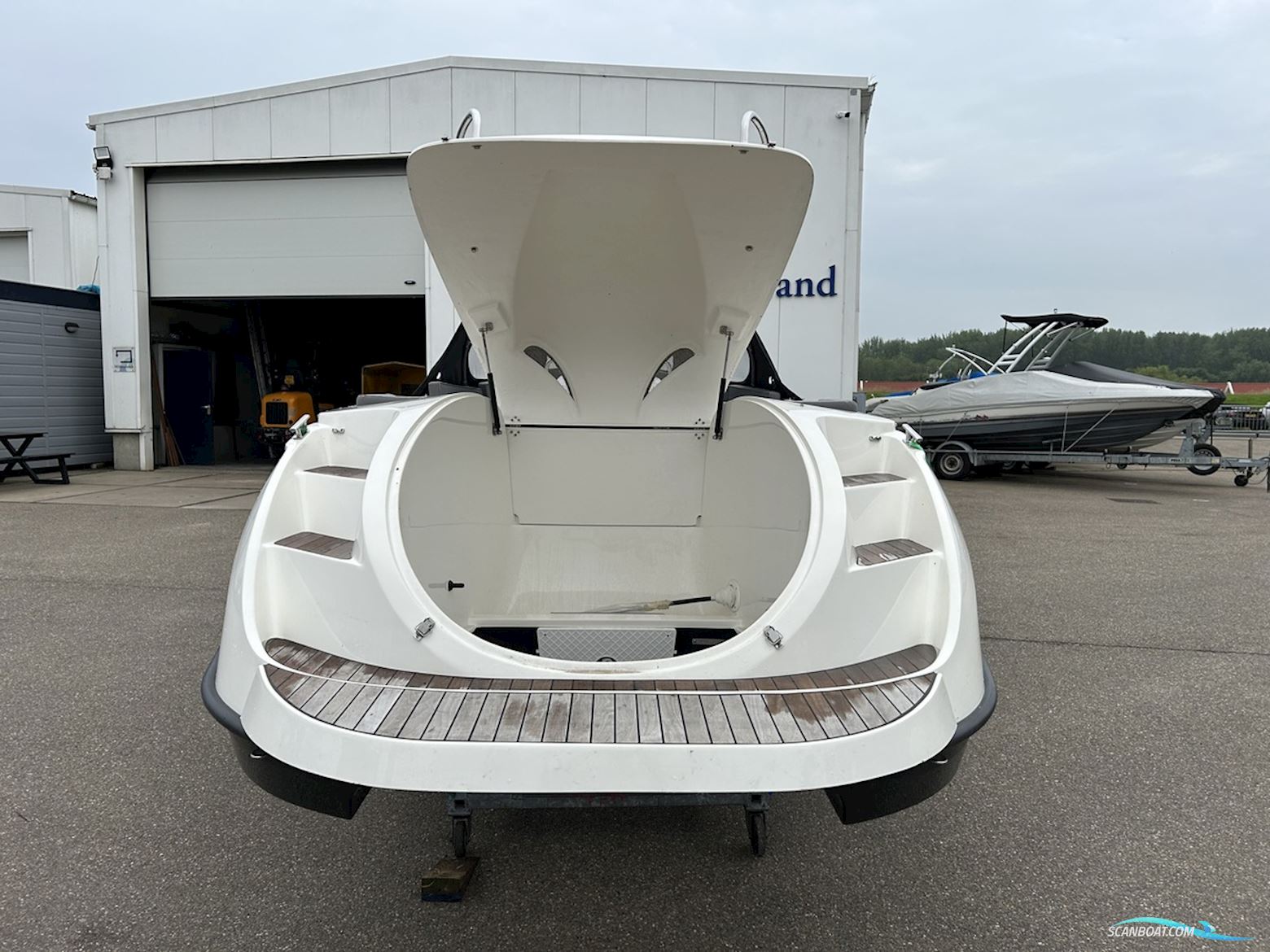 Oudhuijzer 600 Tender