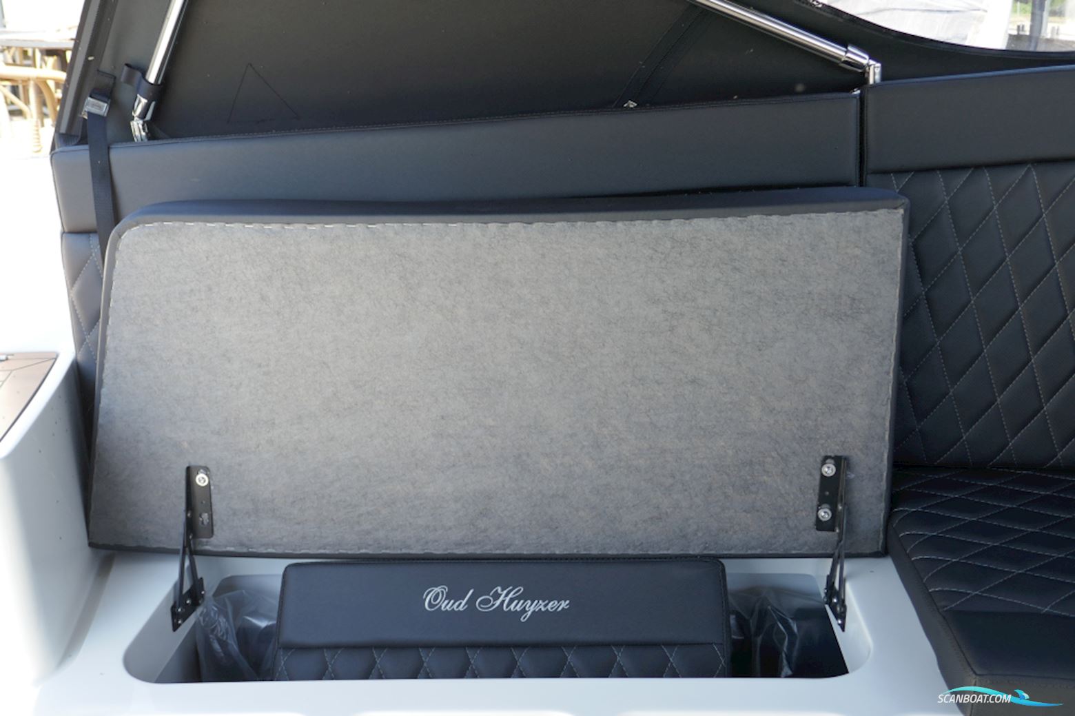 Oudhuijzer 740 Tender