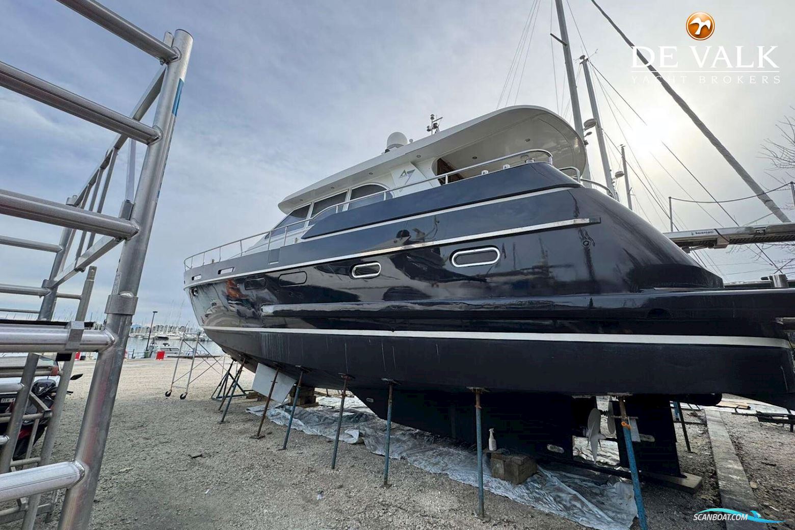 Pacific  Prestige 170