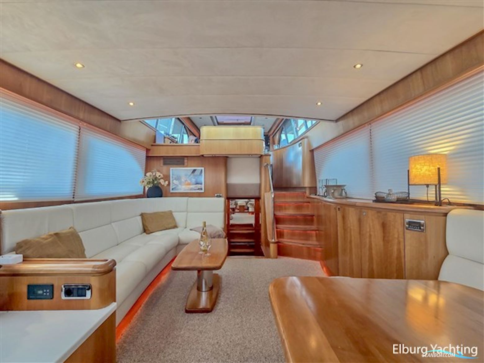 Pacific Allure 180 - Wheelhouse