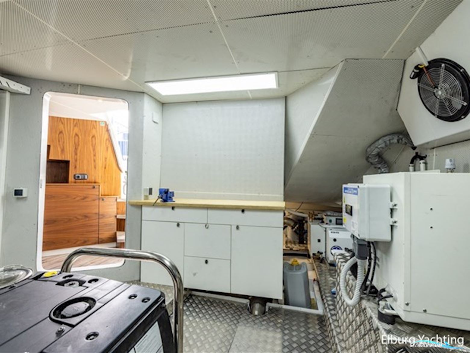 Pacific Pearl Fly 21.00  - CB  - Stabilizers