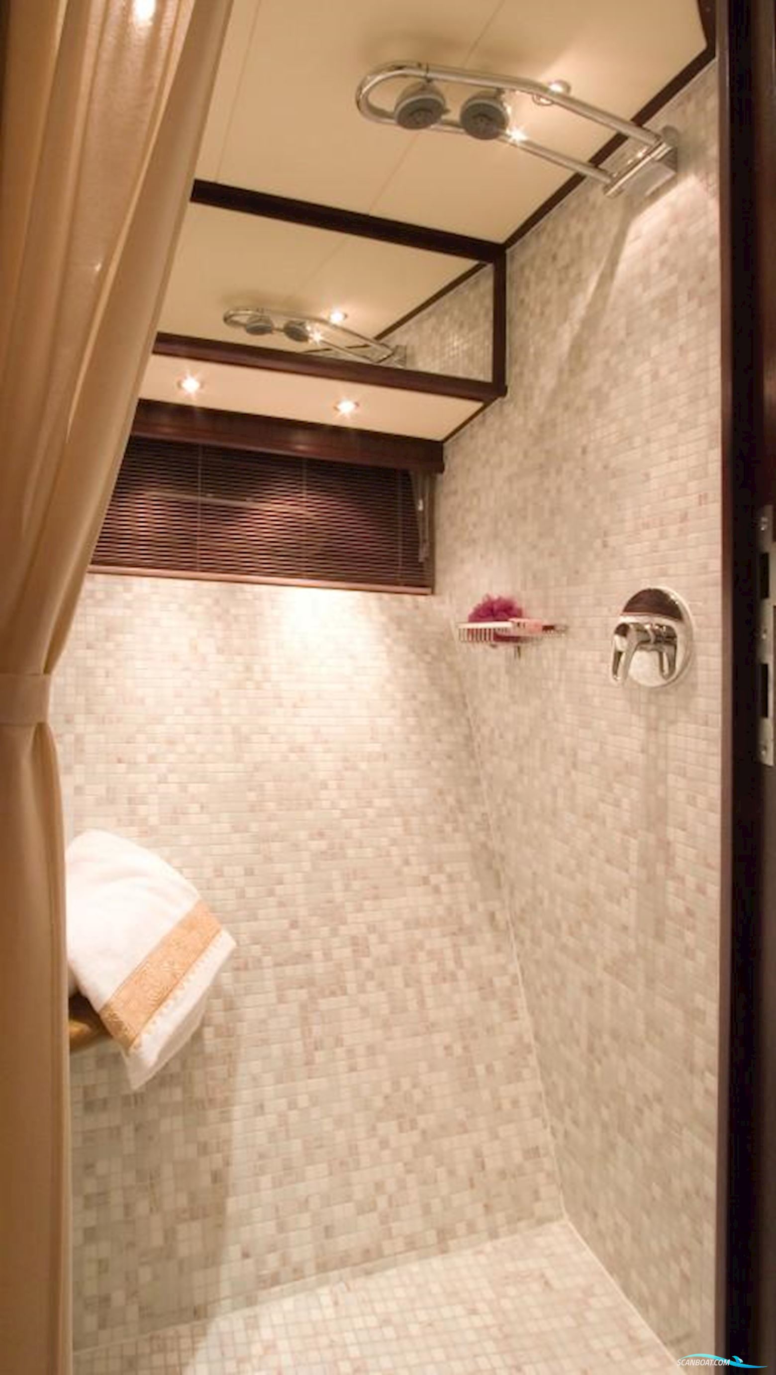 Pacific Prestige 200