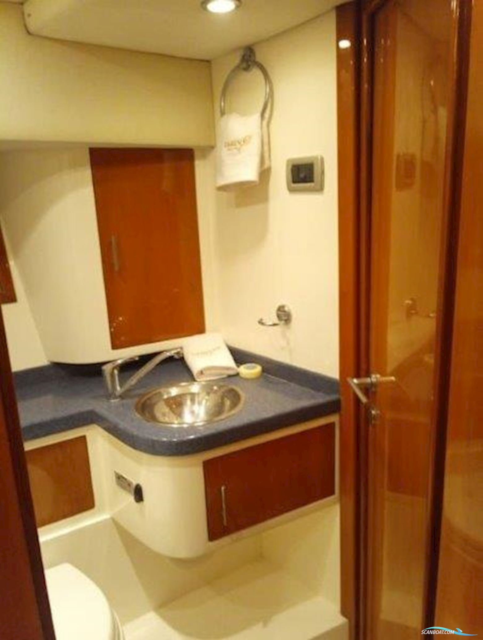 PALM Marine Islander 42