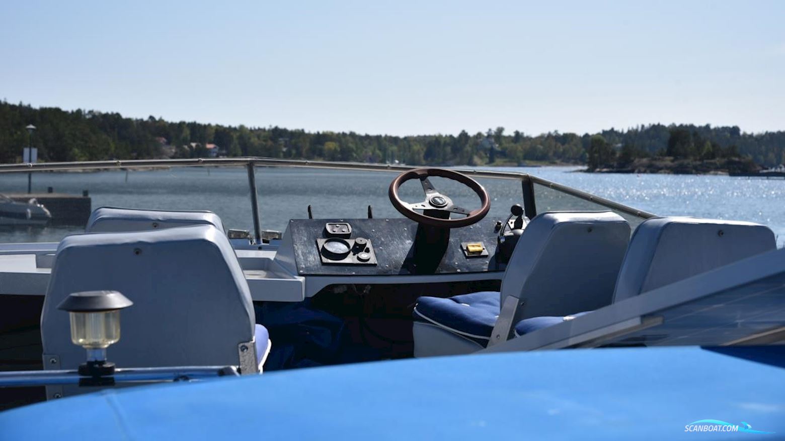 Parad 31 Flying Bridge