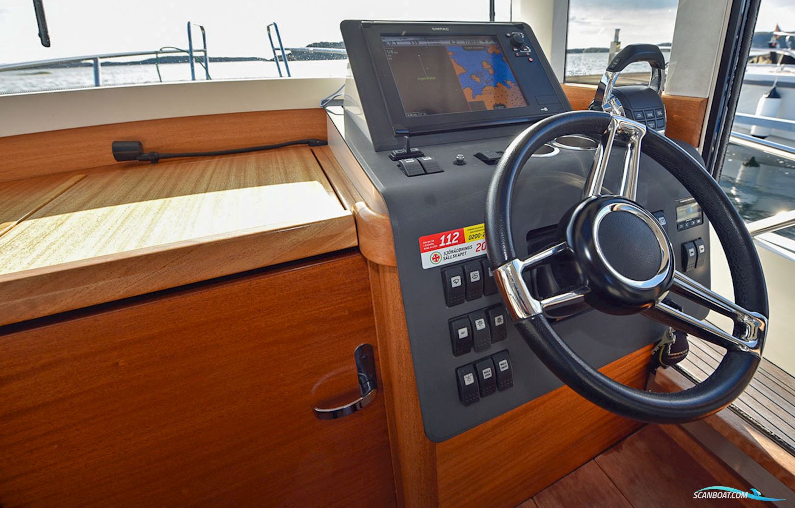 Paragon 25 Cabin