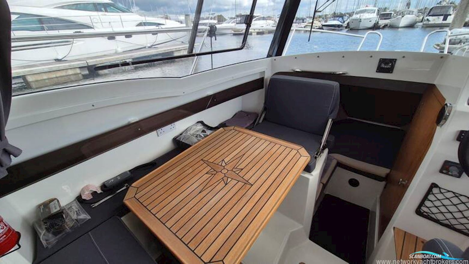 Parker 660 Weekender