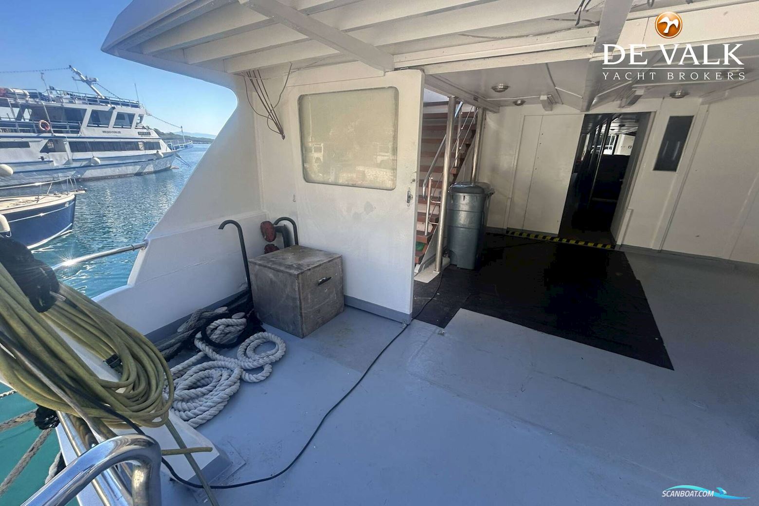 PASSENGERS SHIP CODECASA 30