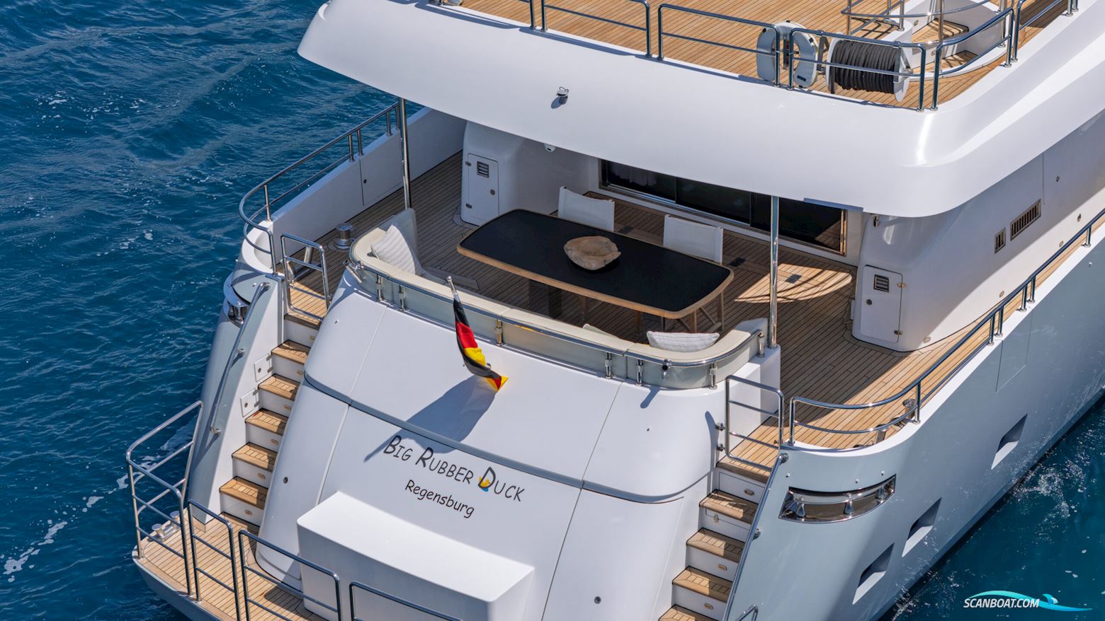 Peer Gynt Big Rubber Duck