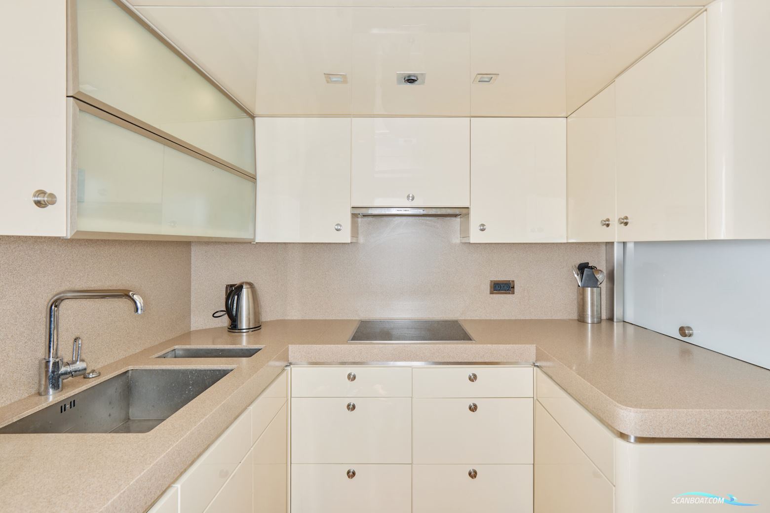 Peer Gynt Big Rubber Duck