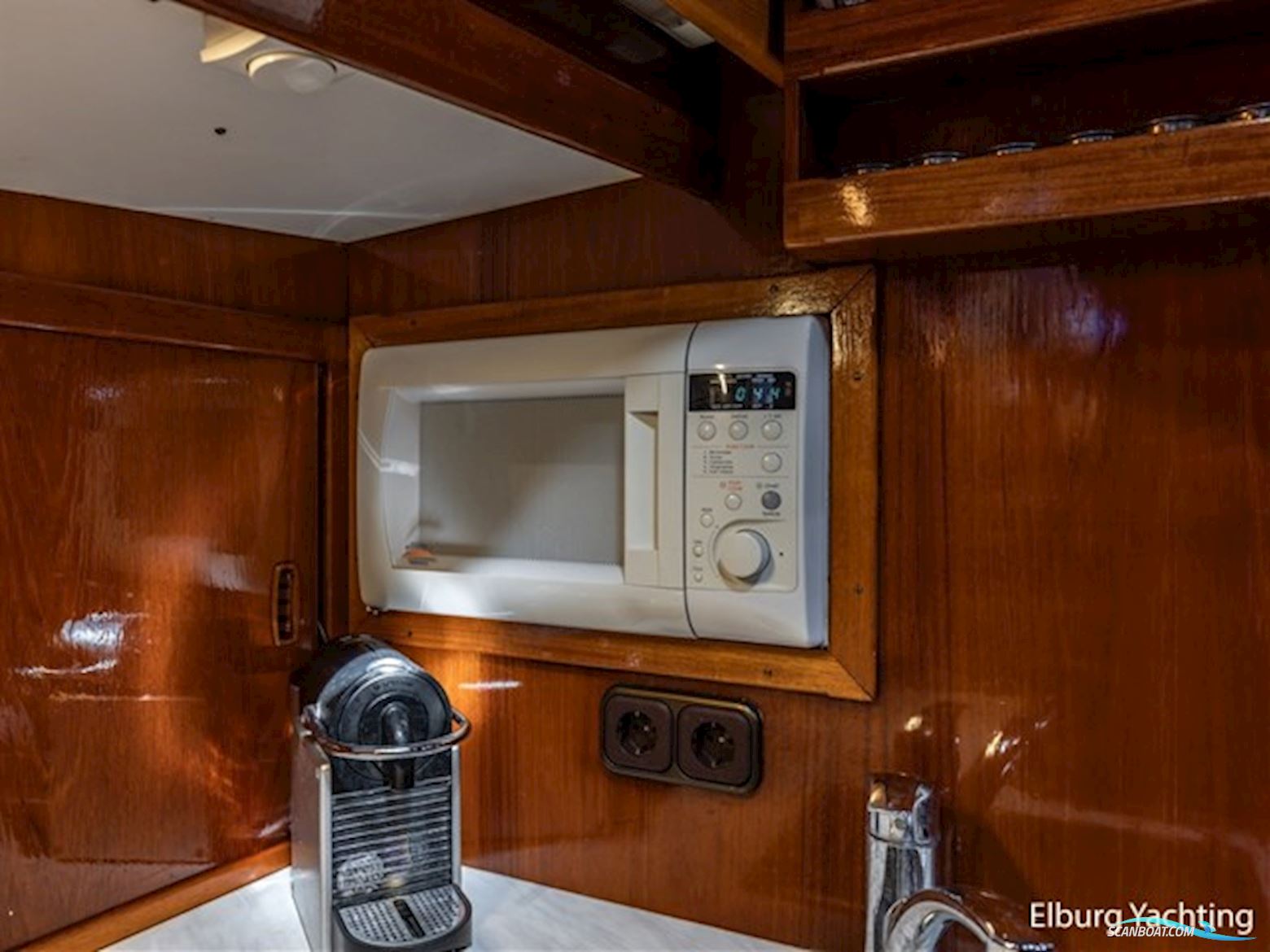 Pegasus II 16.71 - Vluchtschip