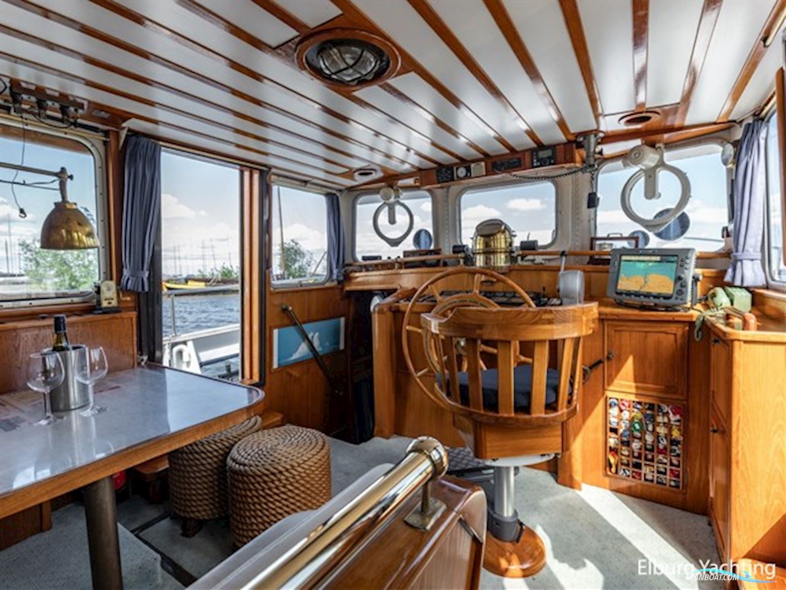 Pegasus II 16.71 - Vluchtschip