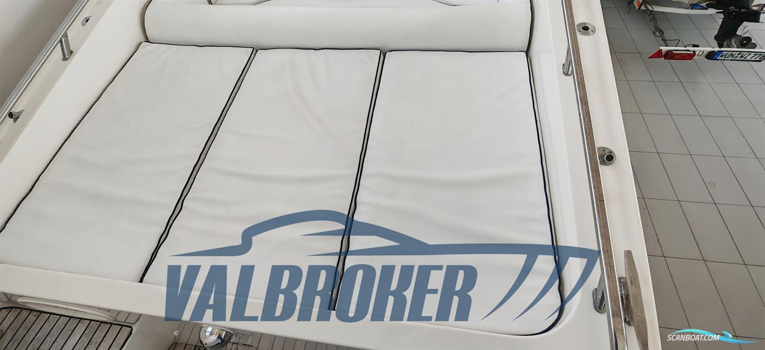 Performance Marine 907 Performance